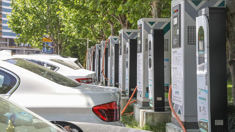 上海寶山區某街道充電站